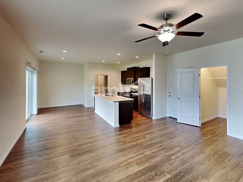 Building Photo - 1993 NW 22nd St