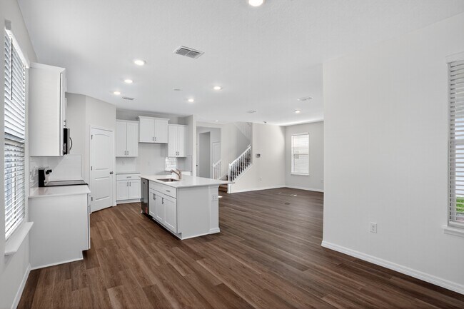 Building Photo - 18034 Cider Ml Ln