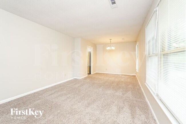 Building Photo - 5312 Carolwood Dr
