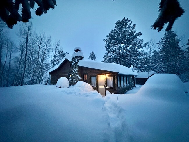 Building Photo - 258 Raccoon Cir