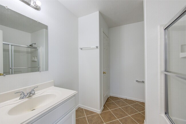 Building Photo - 24626 Cornell Park Ln