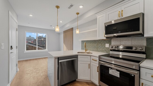 Building Photo - 1432 Ogden St