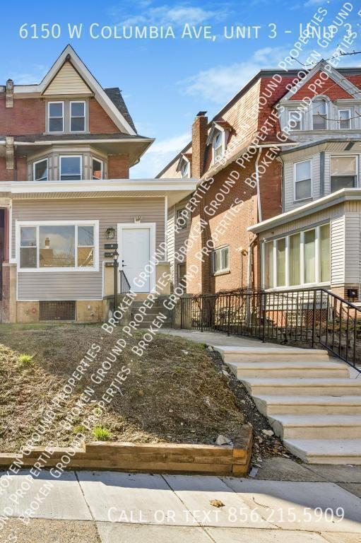 Building Photo - 6150 W Columbia Ave