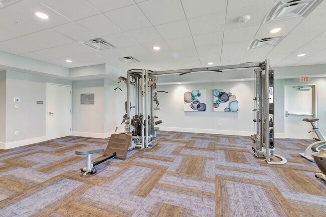 Building Photo - 6193 Pointe Regal Cir