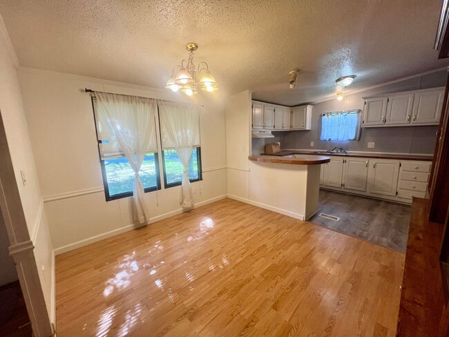 Building Photo - Stop Scrolling! Your New Home is Here!
