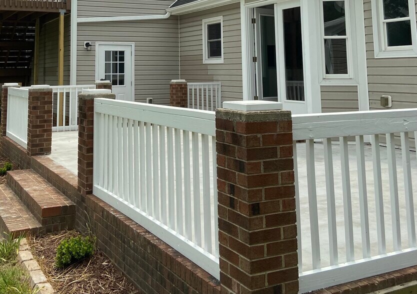 Building Photo - 5516 US 401 N