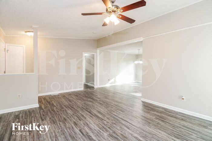 Building Photo - 2105 Arbrook Ln
