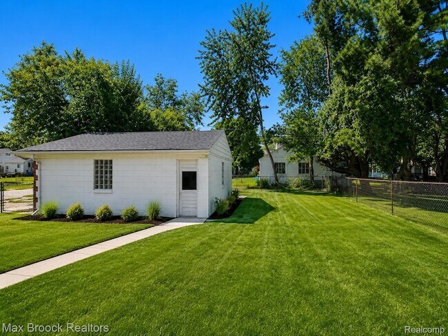 Building Photo - 21307 Le Fever Ave