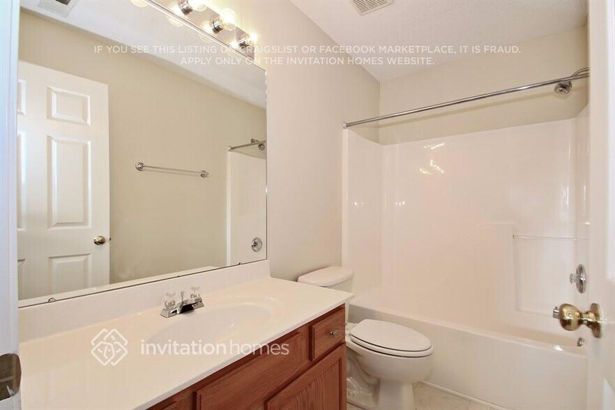 Building Photo - 5125 Bentgrass Run Dr