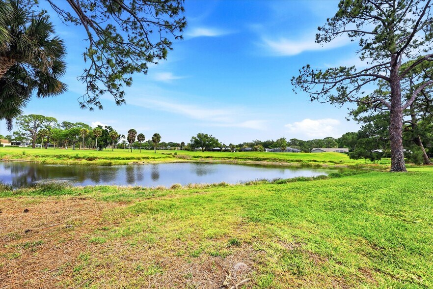 Building Photo - 4401 Glebe Farm Rd