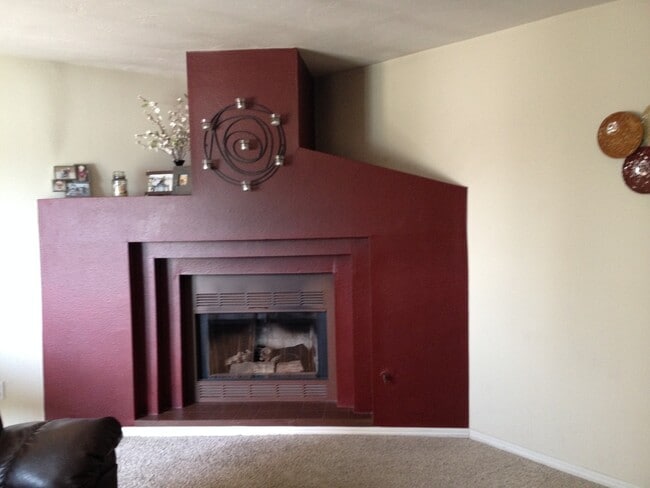 Building Photo - Gorgeous Four Bedroom Clairemont Mesa Home!