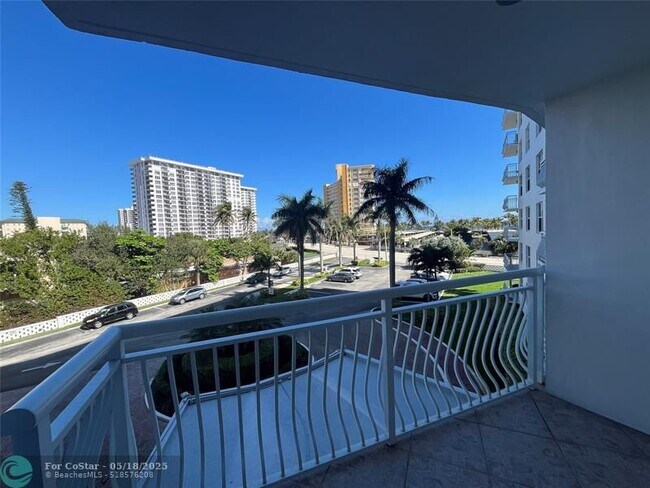 Building Photo - 301 N Ocean Blvd