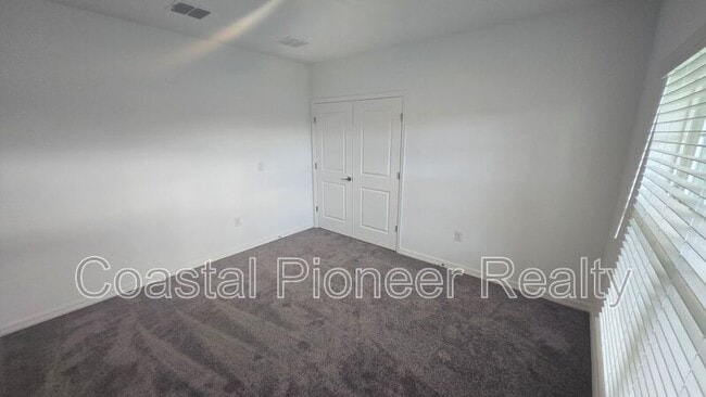 Building Photo - 233 Aquamarine Ln