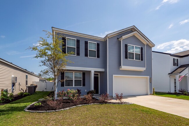 Building Photo - 4 Bedroom, 2.5 Bathroom Home in Carolina Groves - Moncks Corner