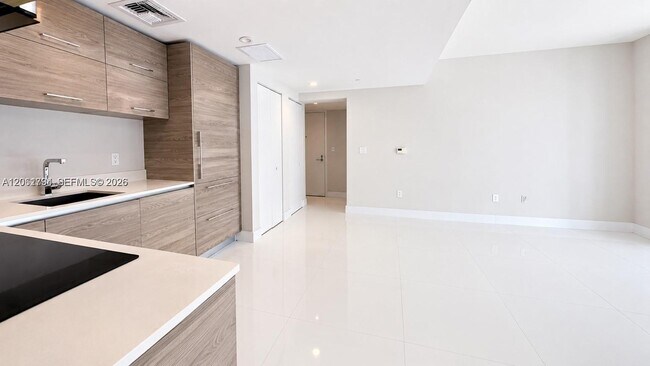 Building Photo - 1300 S Miami Ave