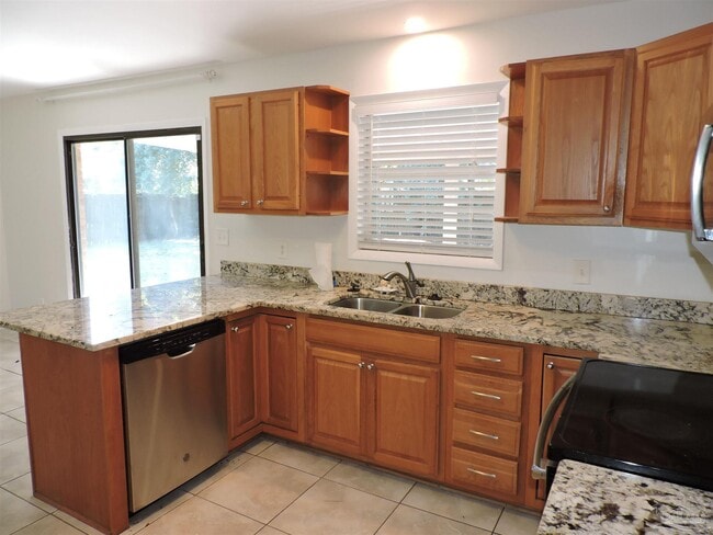 Building Photo - 3865 Tom Ln Dr