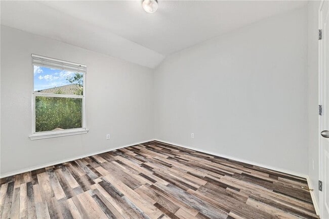 Building Photo - 2049 Rachel Ln