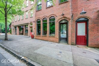 Building Photo - 4173 Raphael Street