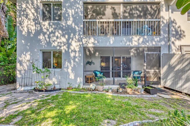 Building Photo - 3110 Surf Way