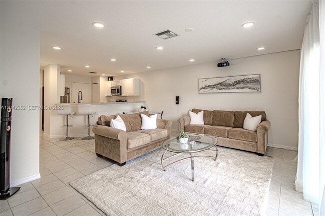 Building Photo - 16171 Sierra Palms Dr