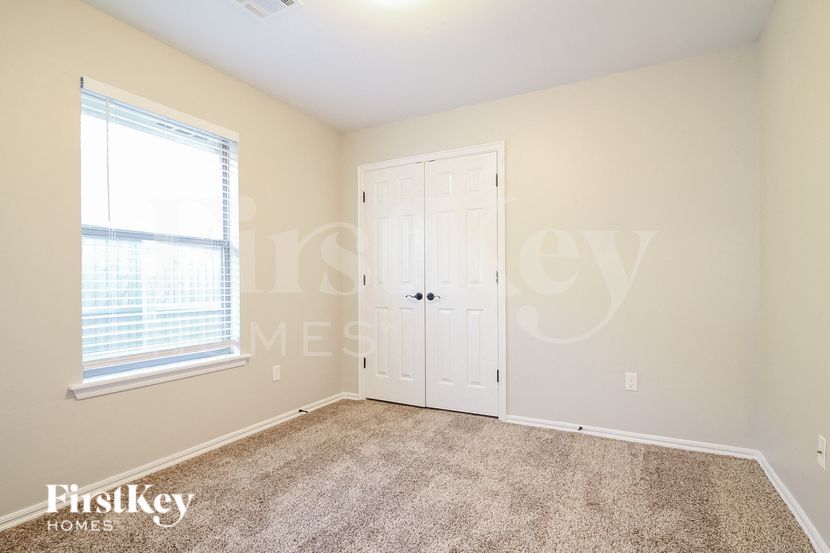 Building Photo - 4529 Oasis Ct