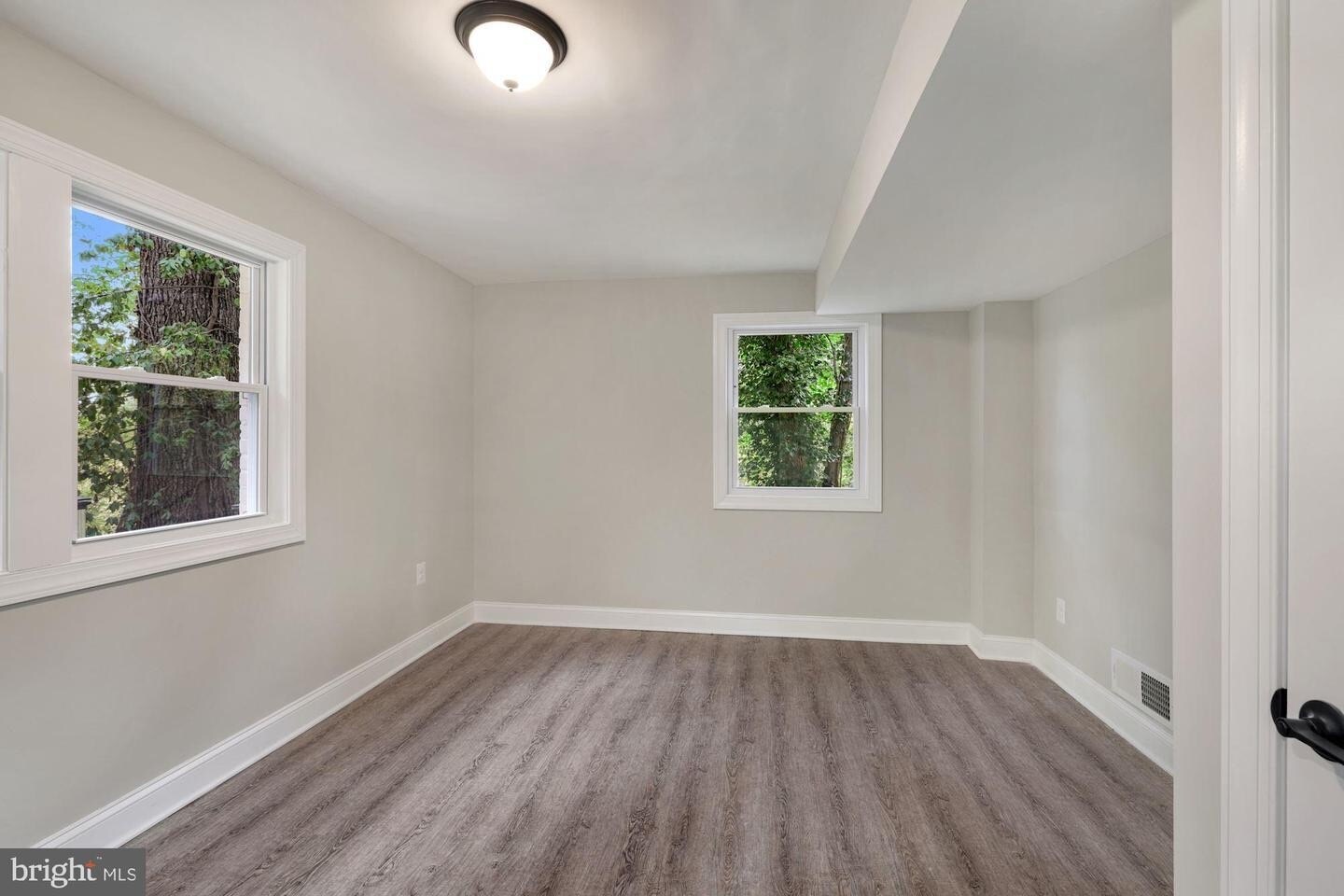 Building Photo - 2929 Stanton Ave