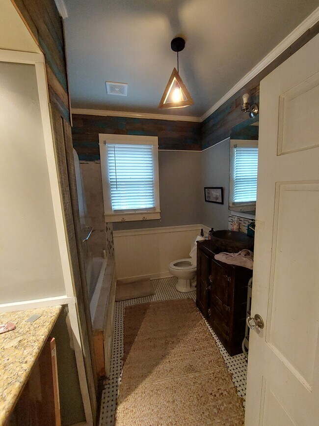 Building Photo - 79 S Lafayette St