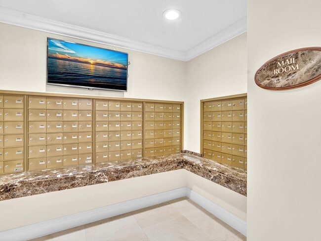 Building Photo - 3720 S Ocean Blvd