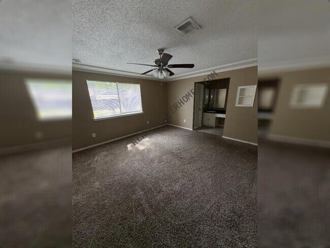 Building Photo - 17323 Glenhew Rd