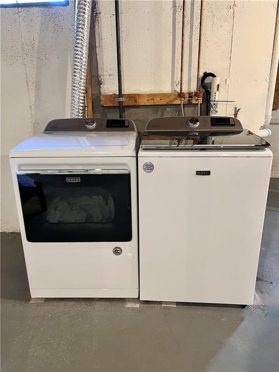 Building Photo - 65 Carriage Trl