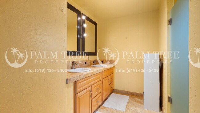 Building Photo - 3582 Governor Dr