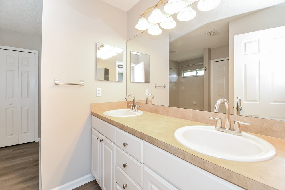 Building Photo - 8422 Stelling Dr S