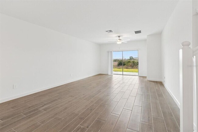 Building Photo - 31942 Folk Top St