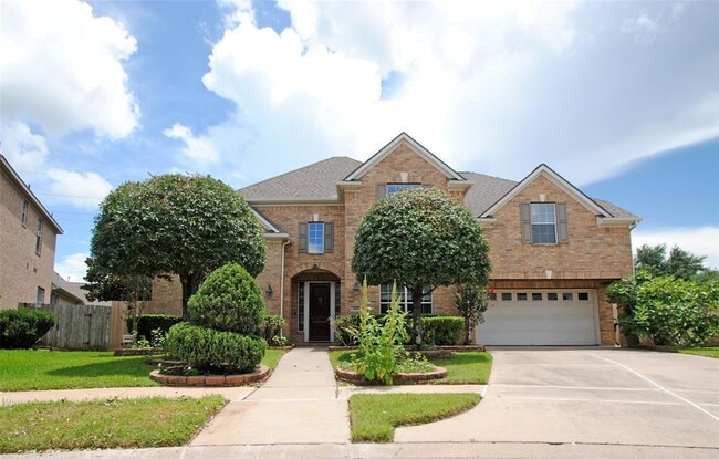 Building Photo - 7602 Westmoreland Dr