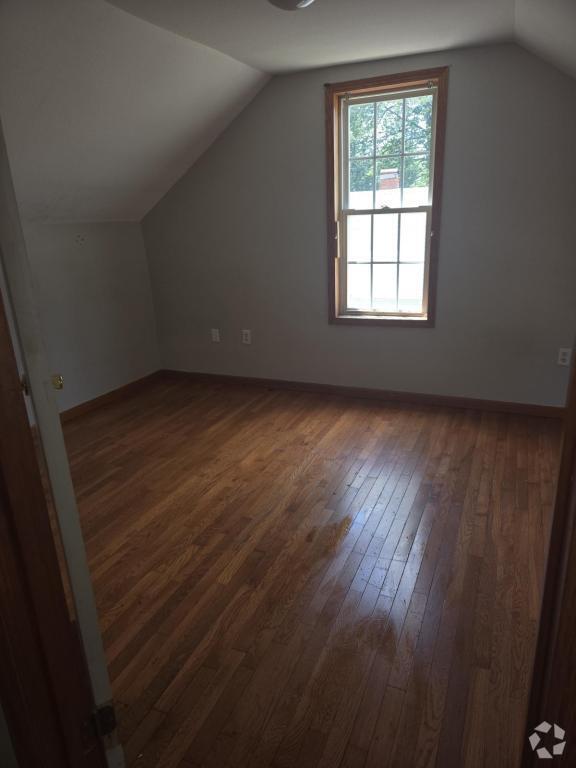 Building Photo - 2326 Crawford Ave