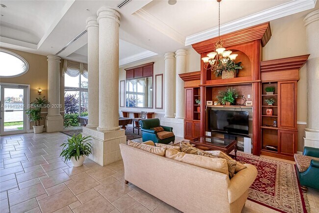 Building Photo - 17150 N Bay Rd