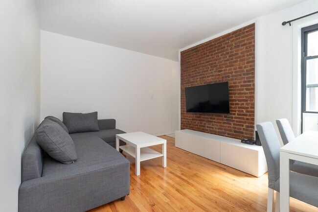 Building Photo - 306-318-318 E 96th St