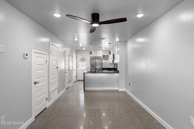 Building Photo - 1390 Monte Vista Ave
