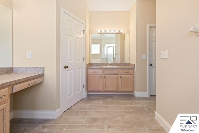 Building Photo - 23 Bruning Ln