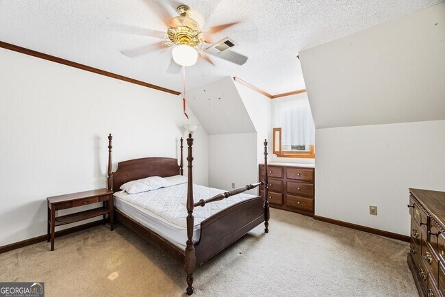 Building Photo - 206 Ridge Cir
