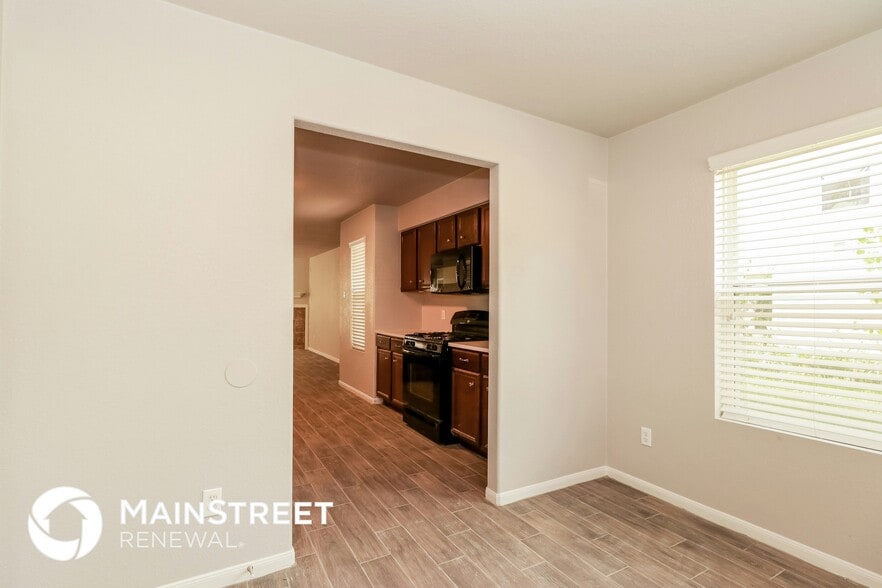 Building Photo - 16782 N Thrasher Dr