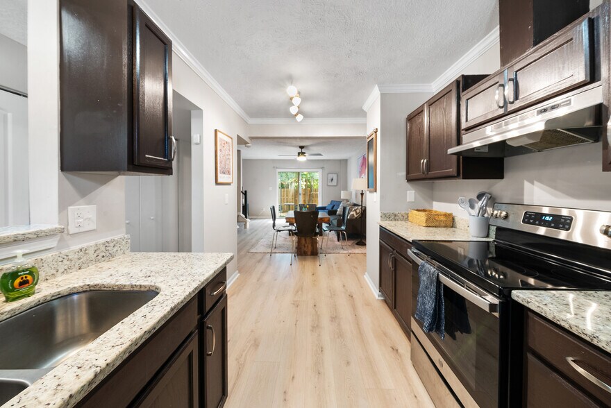 Building Photo - 8182 McGuire Dr