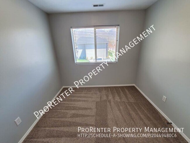 Building Photo - 1005 N 740 W