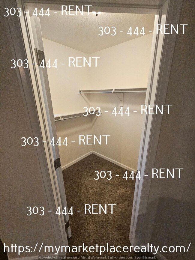 Building Photo - Cozy Townhome in Sage Creek! Make this you...