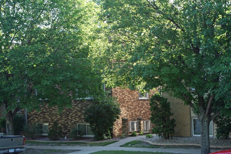 Primary Photo - 608 N 4th St