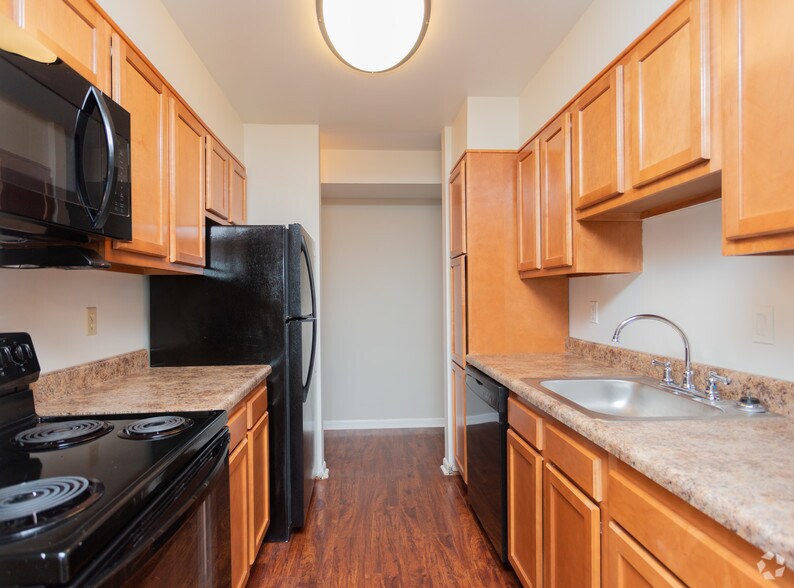 Meadowbrook Apartments 26 Meadowbrook Dr Slingerlands NY 12159