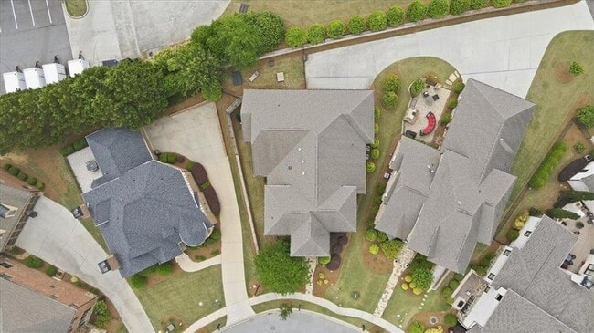 Building Photo - 5869 Chickasaw Ln