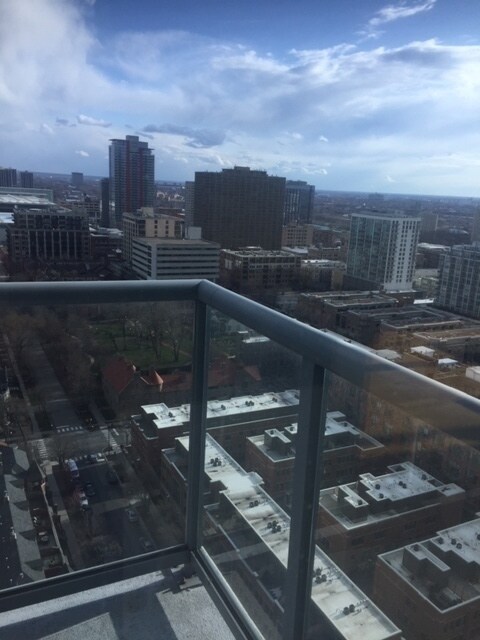 Building Photo - 1629 S Prairie Ave