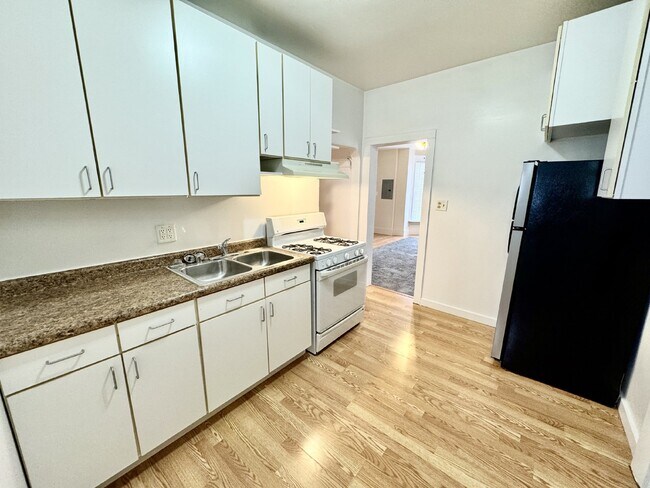 Building Photo - 1 bed 1 bath