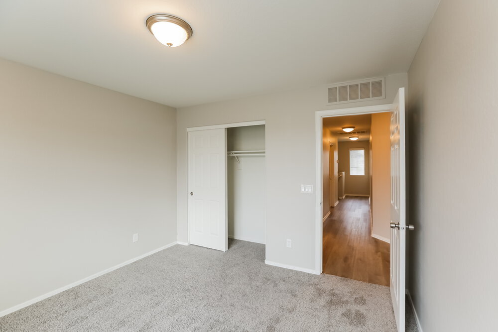 Building Photo - 5005 W Fawn Dr